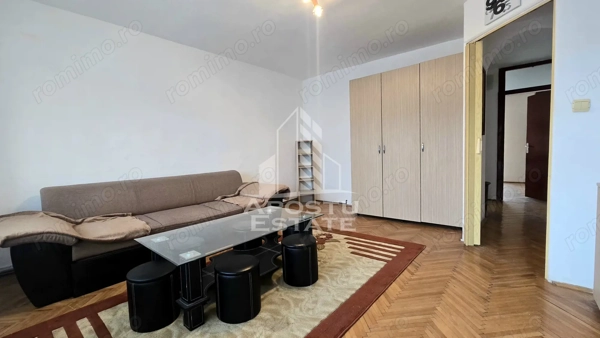 Apartament 2 camere de vanzare, etaj intermediar, centrala, Bucovina — fotografia 1