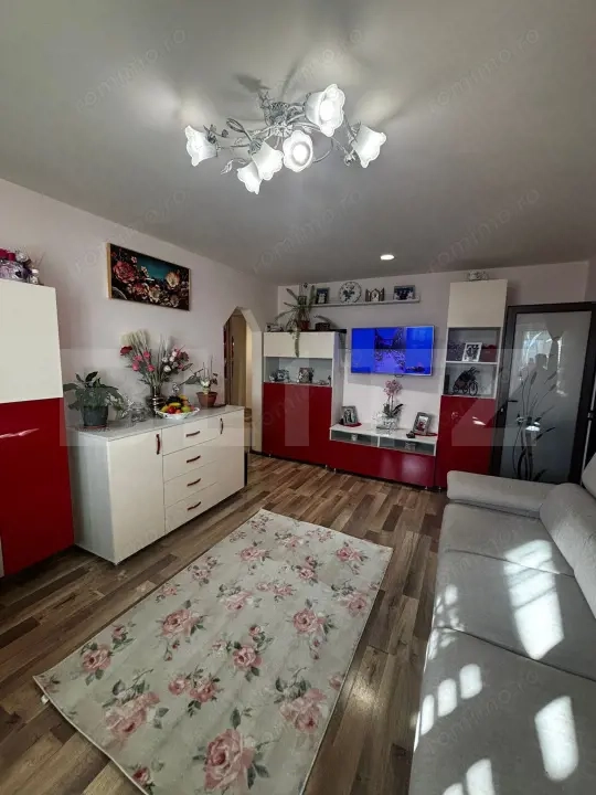 Apartament 3 camere, 50 mp, zona Alexandru cel Bun — fotografia 1