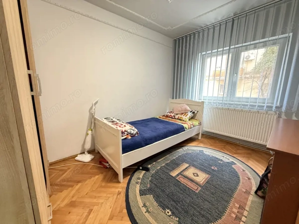 Apartament spatios, 3 camere, decomandat, 82 mp, parter - Lipovei — fotografia 3