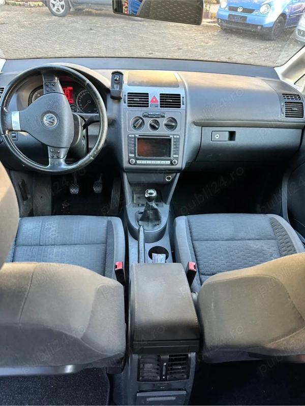 VOLKSWAGEN Touran 2007 — imagine 4