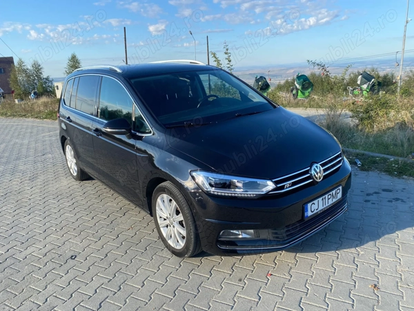 VOLKSWAGEN Touran