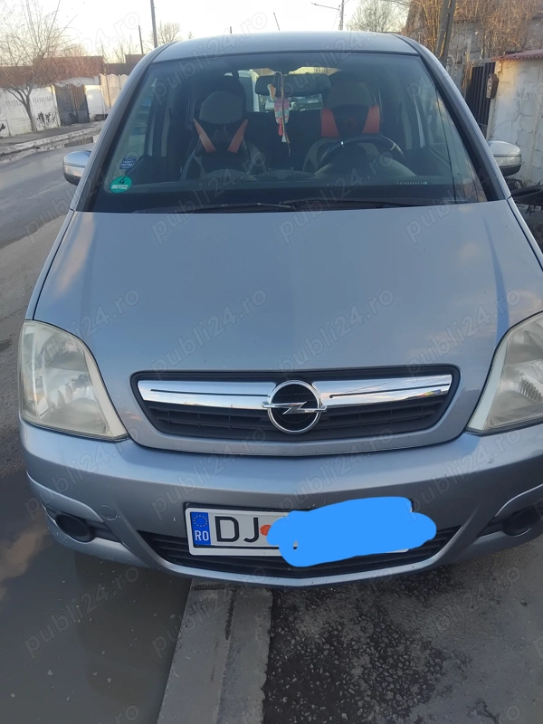Vând Opel Meriva