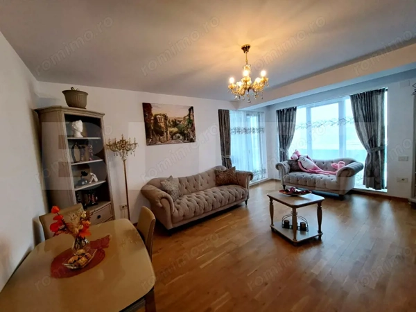 PENTHOUSE EXCLUSIVIST cu terasă 100 mp și vedere spre Tâmpa – Brasov — fotografia 1