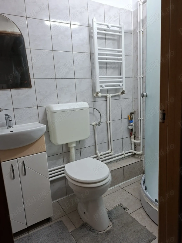 Garsoniera de inchiriat — fotografia 1