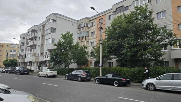 Vand apartament 4 camere, Cluj,Marasti, etaj 3 — fotografia 1
