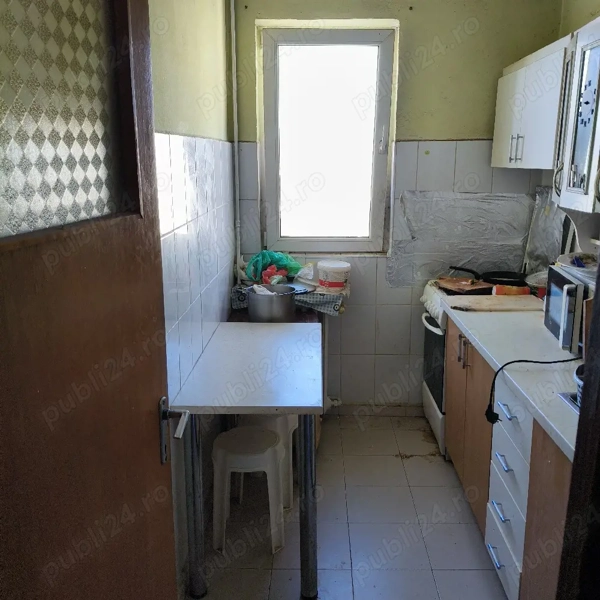 apartament 4 camere de vanzare