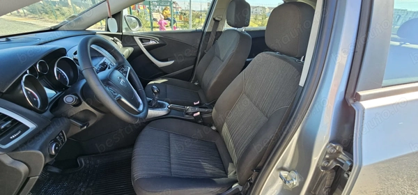 OPEL Astra 2011 — imagine 6