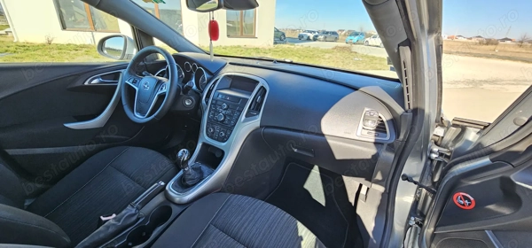 OPEL Astra 2011 — imagine 8