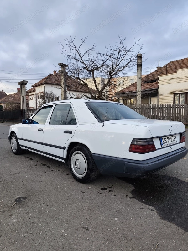 MERCEDES-BENZ E-Class 1988 — imagine 3
