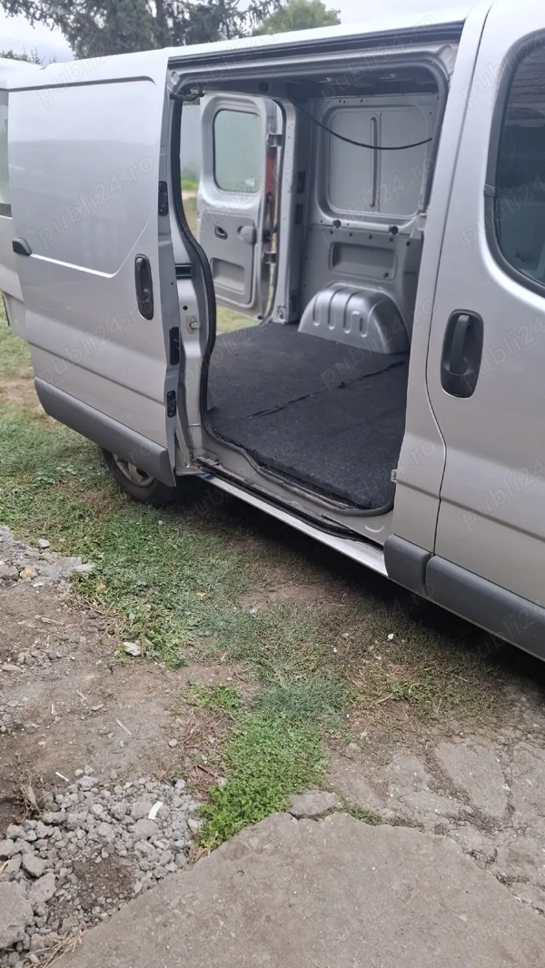RENAULT Trafic 2008 — imagine 4