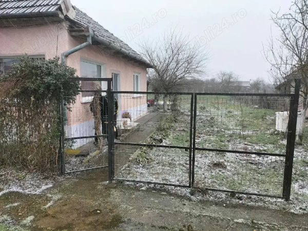 Casă în stare foarte bună +teren 600mp de vânzare în Scărișoara Nouă