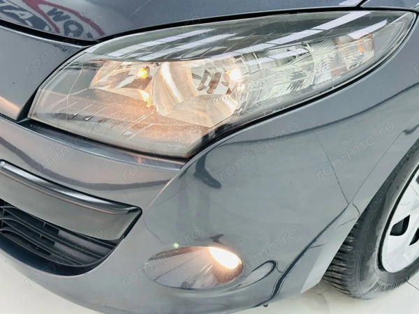RENAULT Megane 2011 — imagine 9