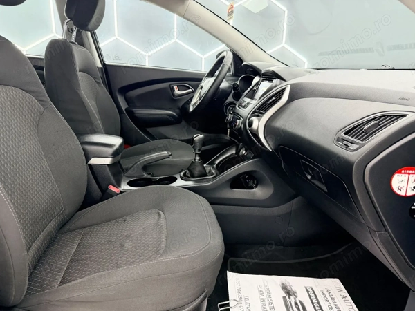 HYUNDAI ix35 2012 — imagine 10