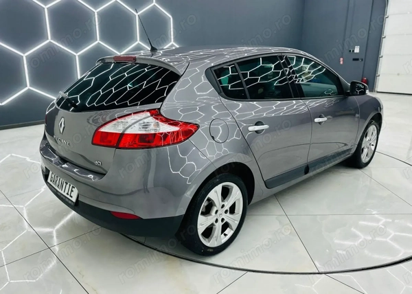 RENAULT Megane 2011 — imagine 4