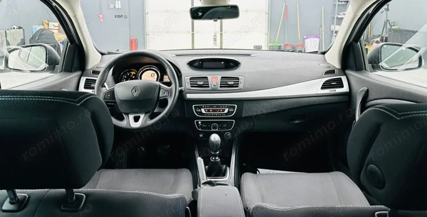 RENAULT Megane 2011 — imagine 6