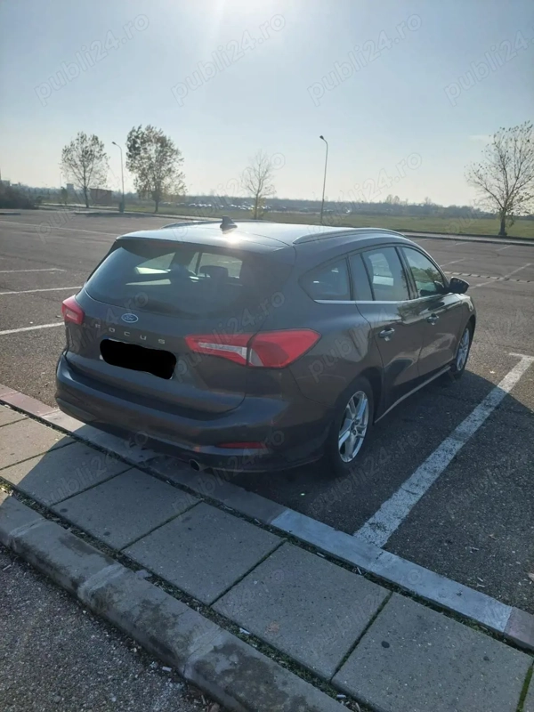 FORD Focus 2020 — imagine 5