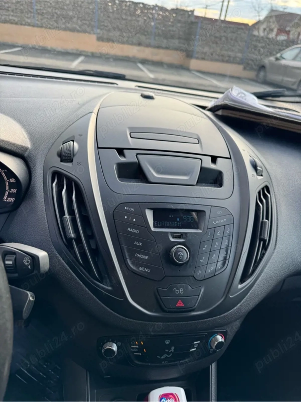 FORD Courier 2020 — imagine 3