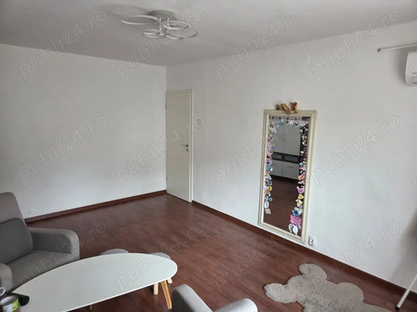 Ap 3 cam, 2 bai, 2 balcoane inchise, Etaj 4 4, Tip PB, bloc acoperit, H. Coanda — fotografia 1