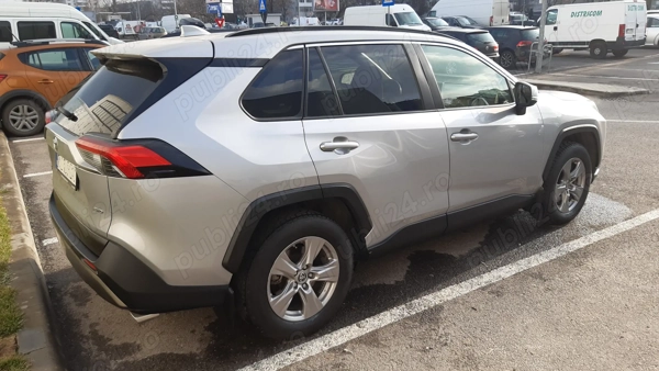 TOYOTA RAV4 2022 — imagine 4