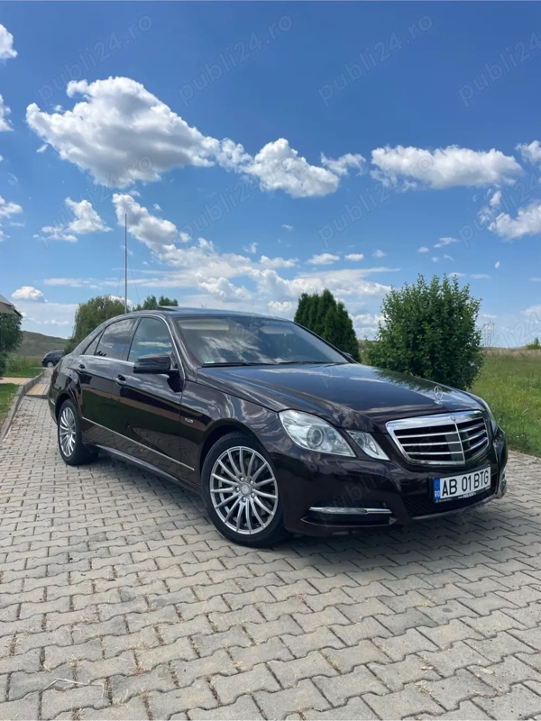MERCEDES-BENZ E-Class 2011 — imagine 3