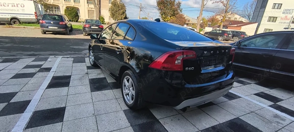 VOLVO S60 2015 — imagine 8