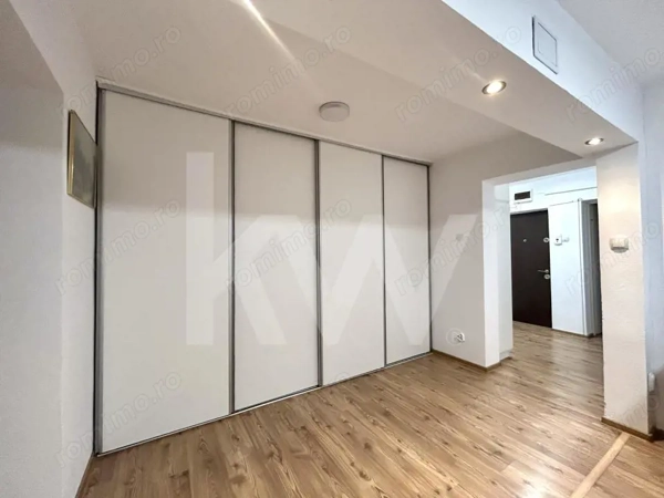 Apartament 3 camere - spațios la parter, ideal locuință sau investiție — fotografia 3
