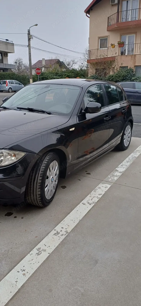 BMW 1 Series 2010 — imagine 6