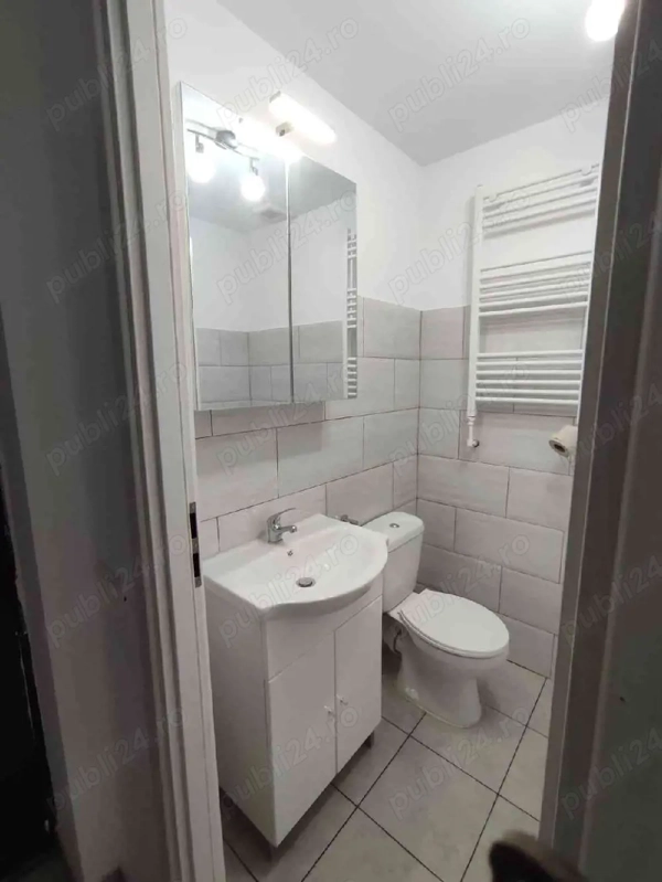 proprietar vand apartament cu două camere — fotografia 3