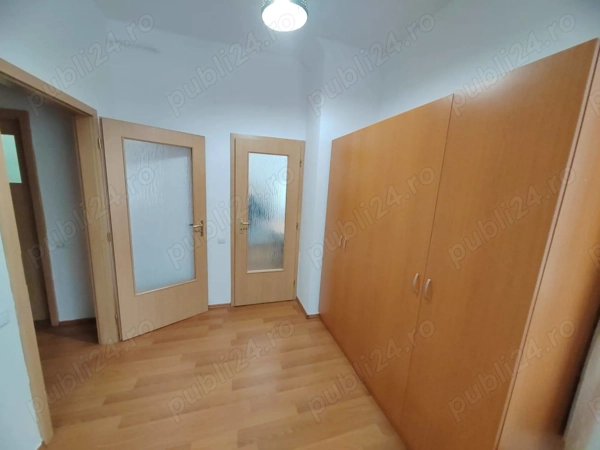 Vând un apartament cu o cameră — fotografia 1