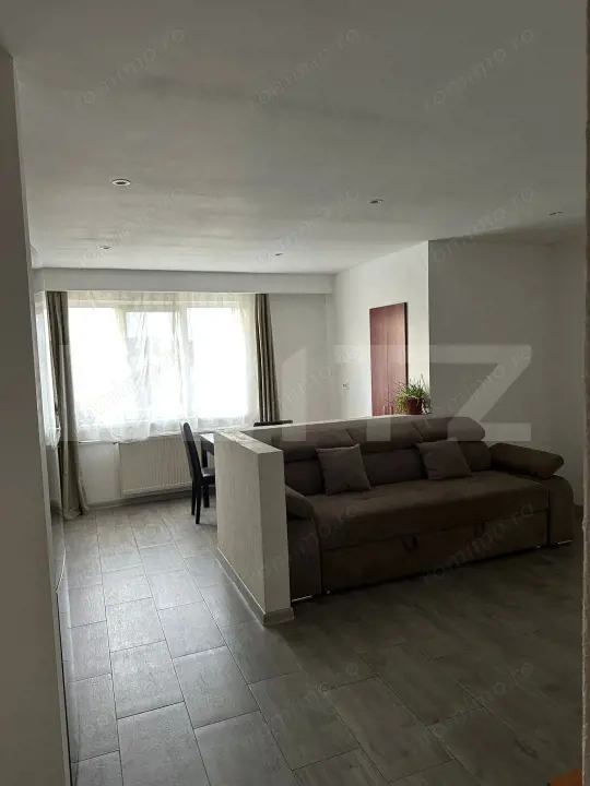 Apartament cu 3 camere, mobilat si utilat, garaj inclus in pret, zona Florilor — fotografia 2
