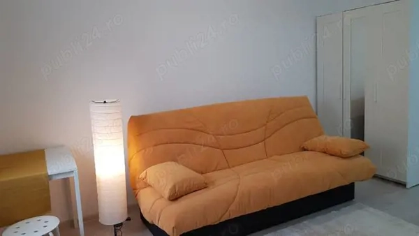 Inchiriere garsoniera Piata Alba Iulia, etaj intermediar, 270 euro