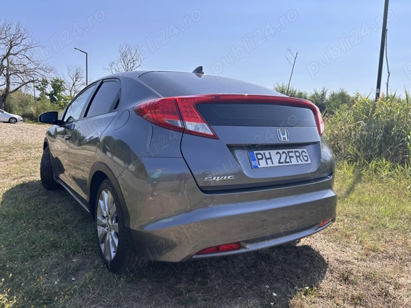 HONDA Civic 2012 — imagine 2