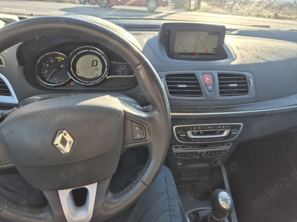 RENAULT Megane 2010 — imagine 3