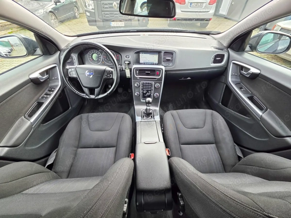 VOLVO XC60 2011 — imagine 5
