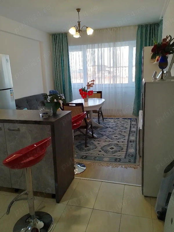 Vand ap. 2 camere cu loc parcare,zona prel.Ghencea (Cart. Latin) — fotografia 1