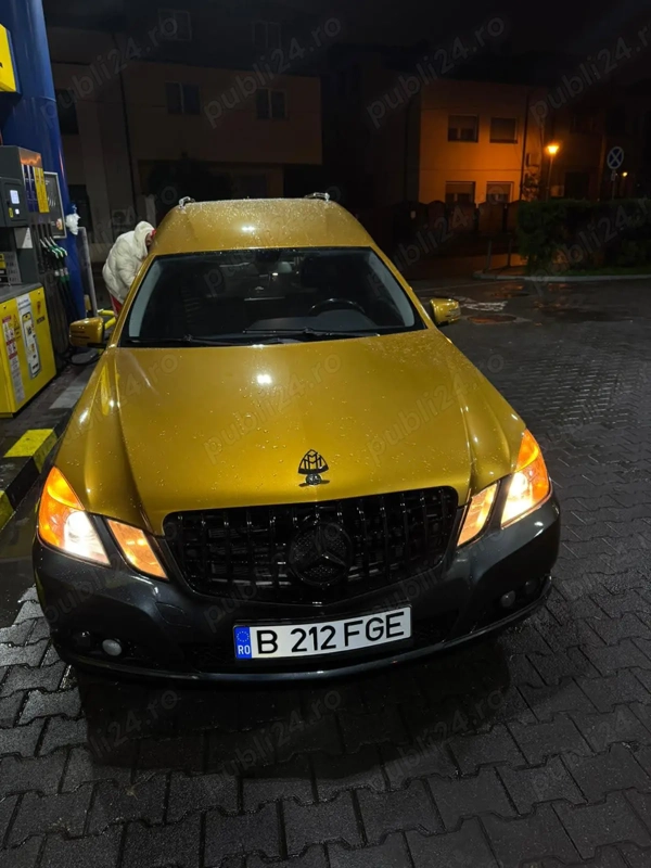 MERCEDES-BENZ E-Class 2011