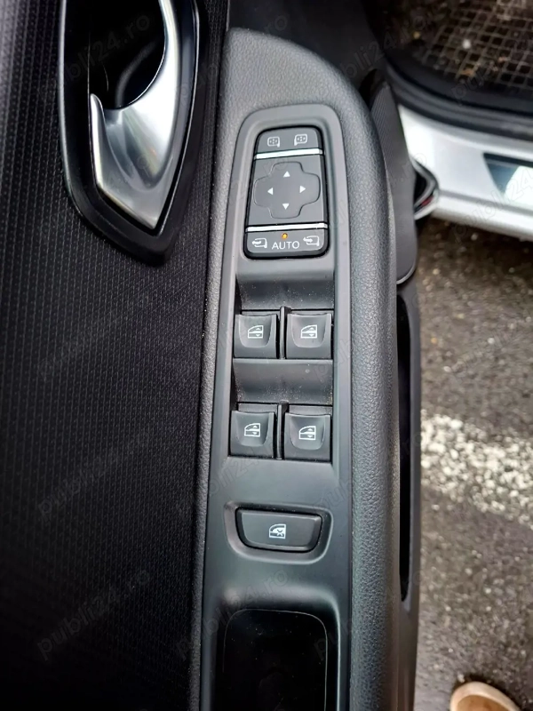 RENAULT Clio 2020 — imagine 3