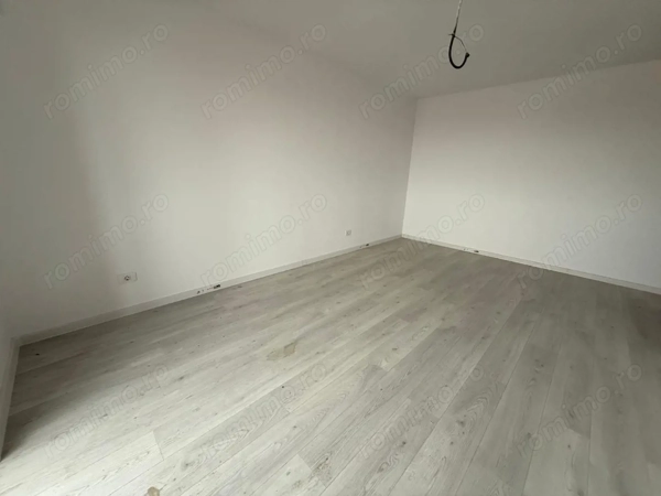 Apartament 3 camere. Bloc Nou. Giroc. Decomandat — fotografia 3