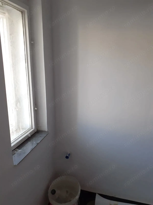 2 cam doua bai centrala proprie zona Iosefin — fotografia 3