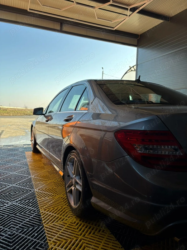 MERCEDES-BENZ C-Class 2011 — imagine 3