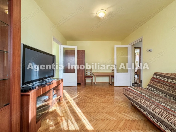 Apartament 2 camere in Deva, zona Iuliu Maniu, 45 mp, semidecomandat, etaj 3 — fotografia 2