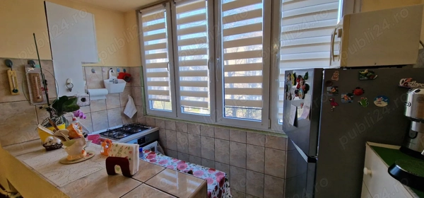 Persoană fizică vand apartament 3 camere et 2 4 Selimbarului Rogerius — fotografia 3