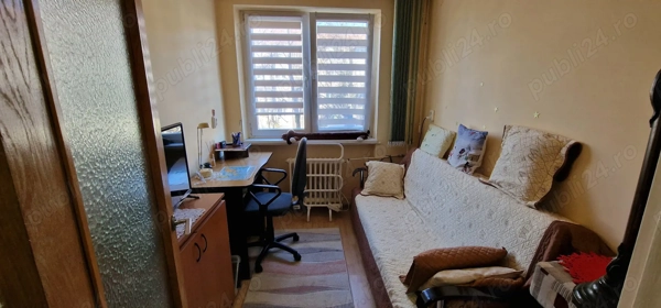 Persoană fizică vand apartament 3 camere et 2 4 Selimbarului Rogerius — fotografia 1