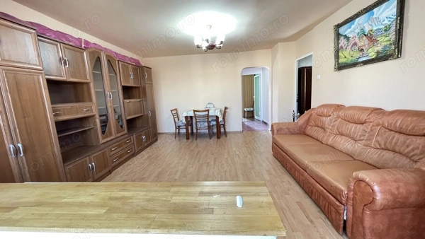 Apartament spațios cu două camere, etajul 4 cu acoperiș — fotografia 2