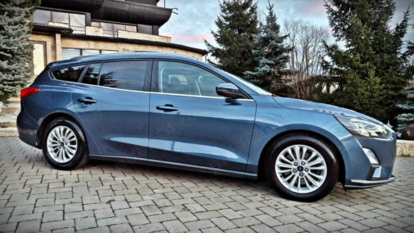 FORD Focus 2021 — imagine 3
