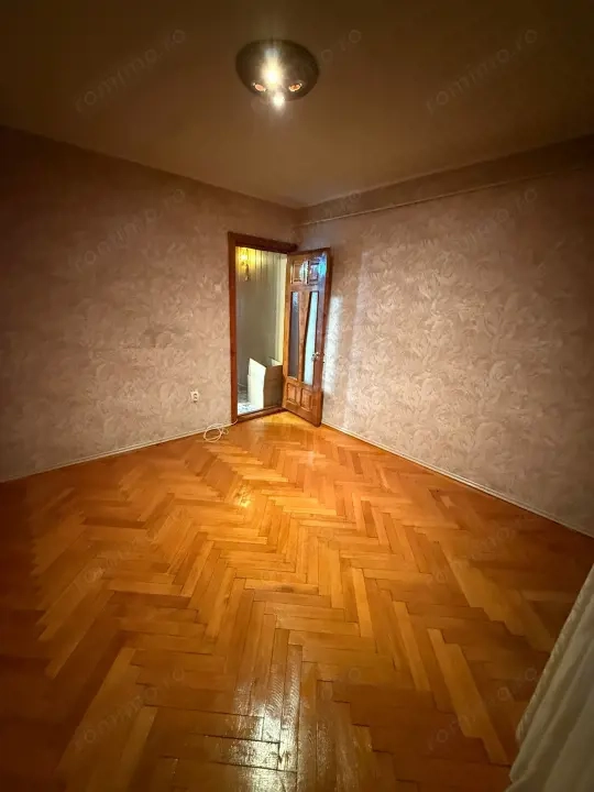 Apartament 4 camere - Centru, Galati — fotografia 3