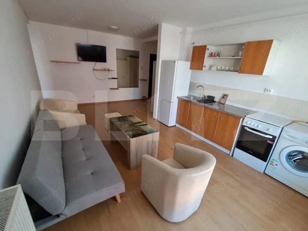 Apartament semidecomandat complet mobilat si utilat, parcare inclusa, zona Terra — fotografia 1