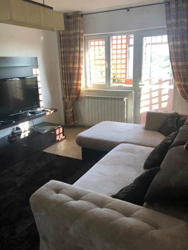 Apartament 3 camere decomandat Complex Studentesc(b-dul C.Coposu)
