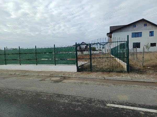 Teren de vanzare