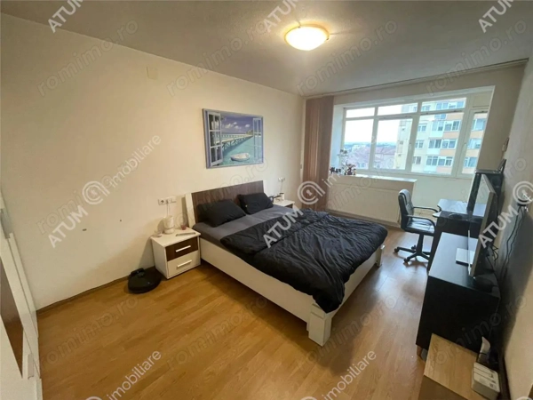 Apartament 3 camere decomandate balcon zona Mihai Viteazu Sibiu — fotografia 1